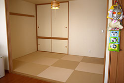 白茶色のｶﾗｰ琉球畳