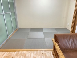 銀鼠色の琉球畳