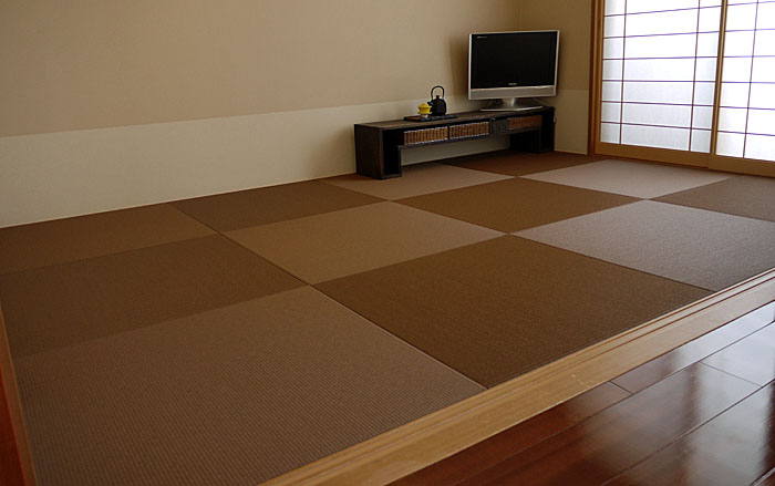 胡桃色の琉球畳