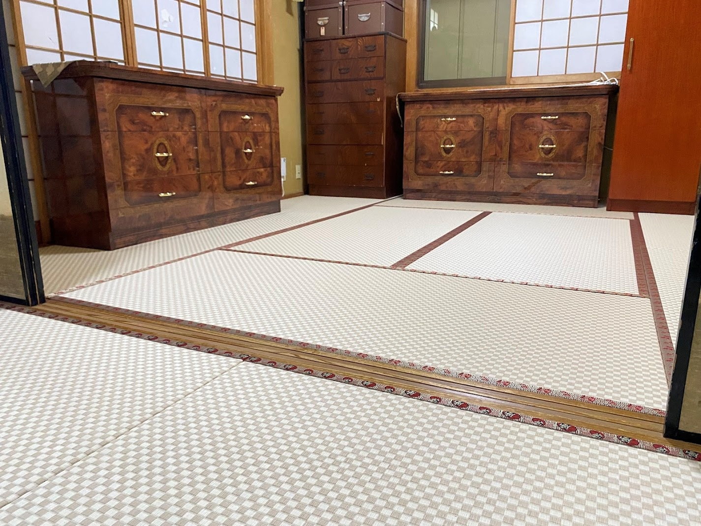 ダイケン和紙畳・白市松に張替