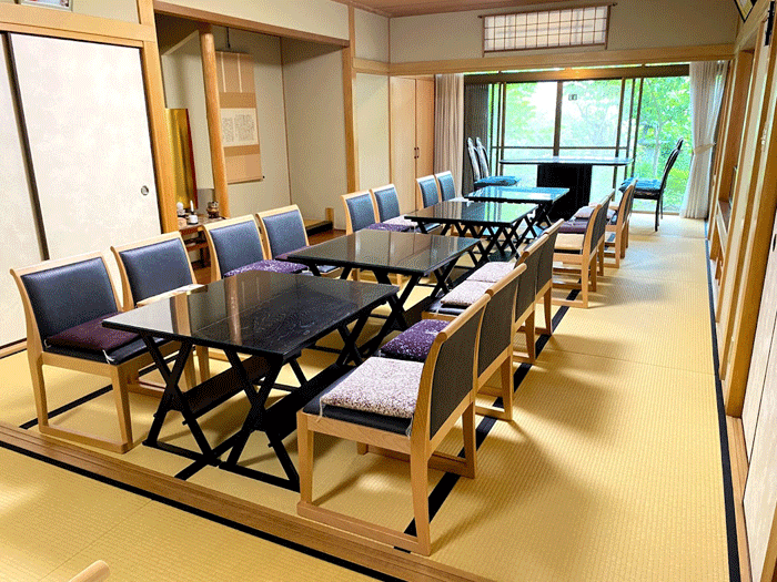 お寺の畳新調（計37畳）広間・茶室に黄金色和紙畳をオーダーメイド