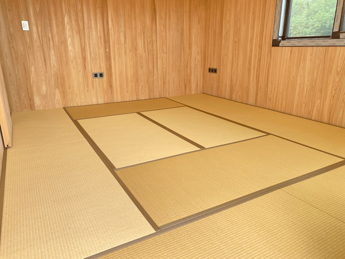 お部屋に合わせてピッタリ納品！ダイケン和紙畳（黄金色）の変形畳新調