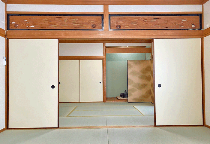 寺院の襖紙張替｜鳥の子色の和紙で蘇る歴史ある空間と丁寧な補修