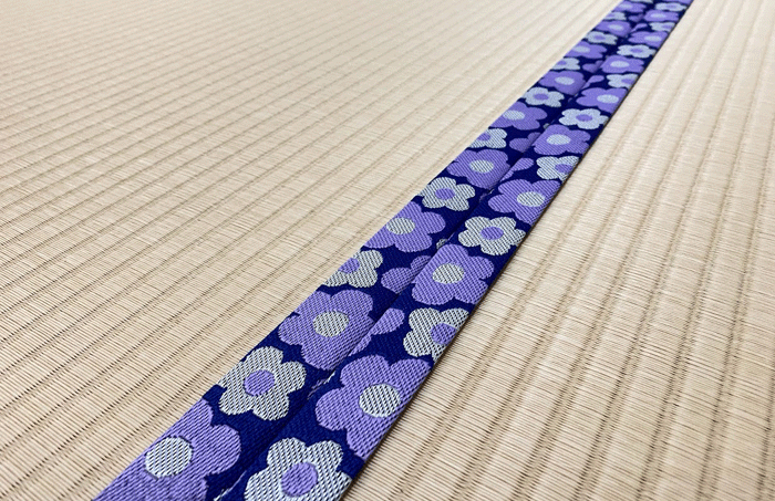い草からの畳表替え｜和紙畳「銀白」白茶色×可愛い花柄縁で長持ち＆快適